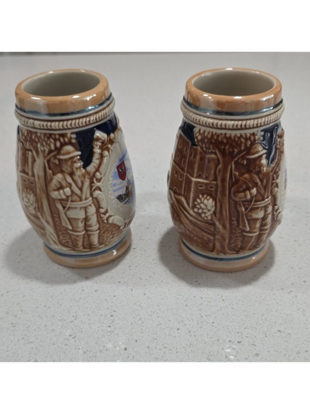 Set of 2 German Frankfurt am Main Ceramic Beer Mugs/Steins Embossed Town Scene - Picture 2 of 6